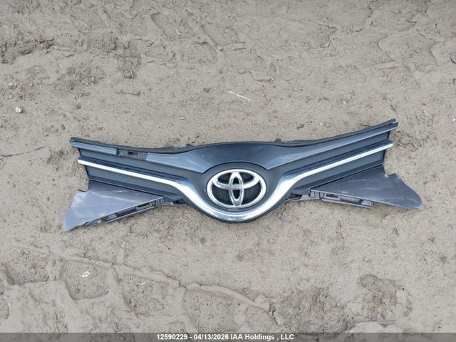 2015 Toyota Yaris Le მანქანა იყიდება აუქციონზე, vin: VNKKTUD38FA033821, აუქციონის ნომერი: 12590229