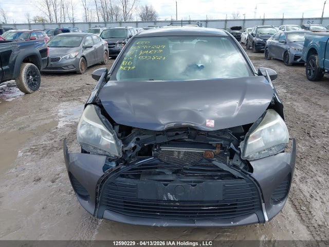 2015 Toyota Yaris Le მანქანა იყიდება აუქციონზე, vin: VNKKTUD38FA033821, აუქციონის ნომერი: 12590229