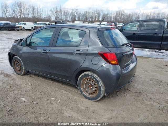 2015 Toyota Yaris Le მანქანა იყიდება აუქციონზე, vin: VNKKTUD38FA033821, აუქციონის ნომერი: 12590229