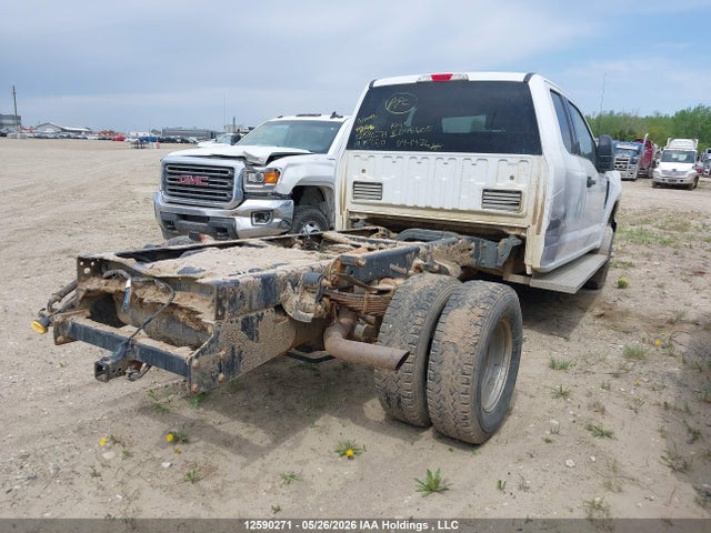 1FD8X3H64KED48605 Ford F-350 Chassis Xlt