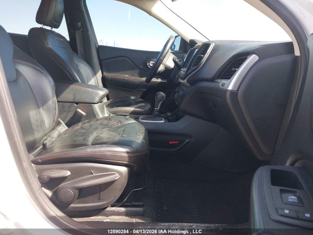 1C4PJMBS1FW685505 Jeep Cherokee Trailhawk