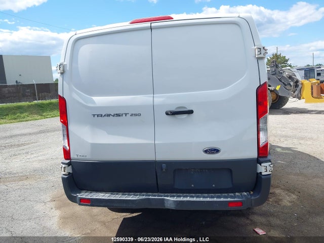 Ford Transit-250 2018 1FTYR1ZM9JKB12273 Image 15