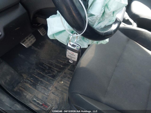 3KPA35AB9JE025951 KIA Rio Ex/ex Sport/ex Tech Navi
