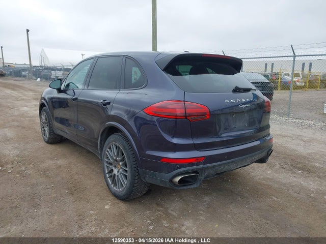 Porsche Cayenne 2017 WP1AA2A22HKA85435 Image 3