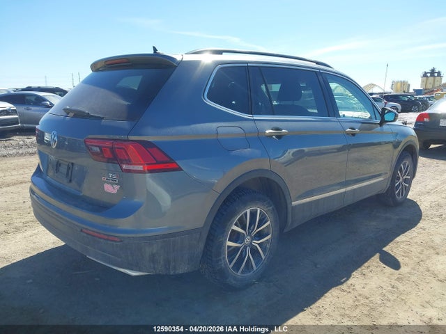 3VV2B7AX4JM147915 Volkswagen Tiguan Se/sel