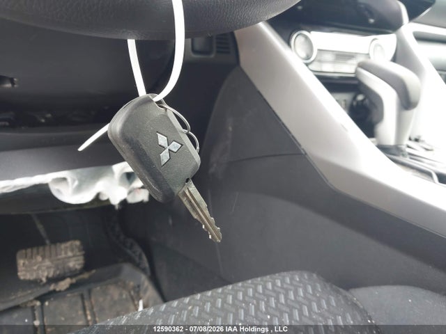 JA4ATUAA3TZ602749 Mitsubishi Eclipse Cross Es S-awc