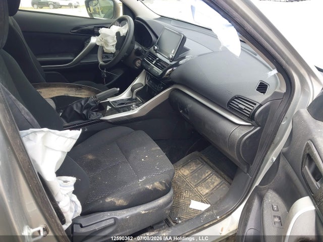 JA4ATUAA3TZ602749 Mitsubishi Eclipse Cross Es S-awc