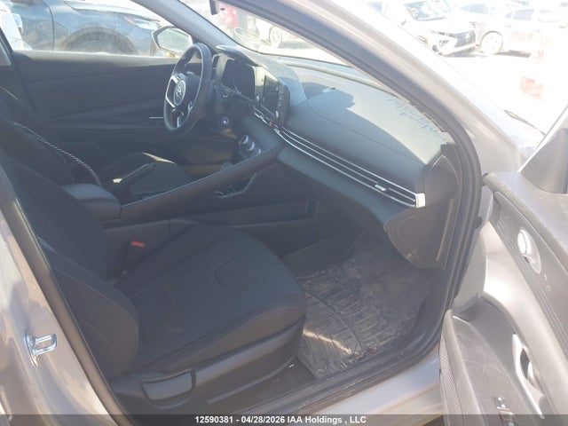 KMHLM4AG9NU267928 Hyundai ELANTRA SEL