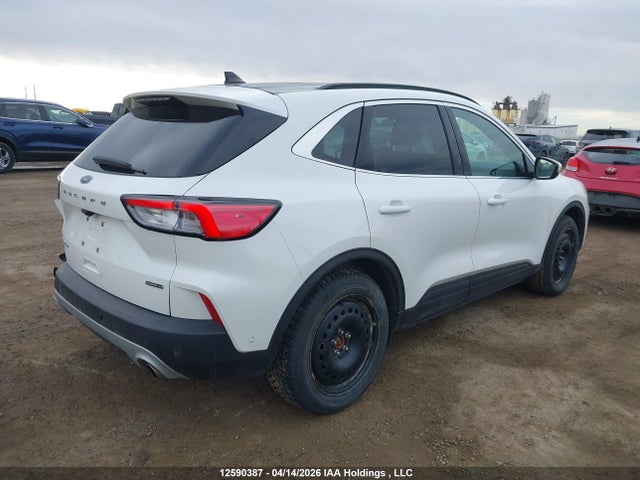 1FMCU9DZ5LUC01478 Ford Escape Titanium