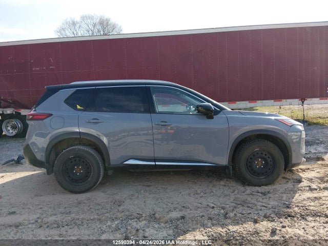 JN8AT3DD3MW306157 Nissan Rogue Platinum