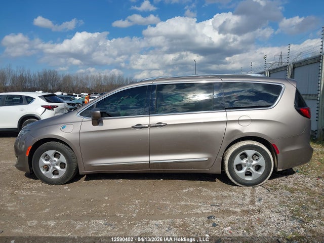 2C4RC1L77JR126862 Chrysler Pacifica
