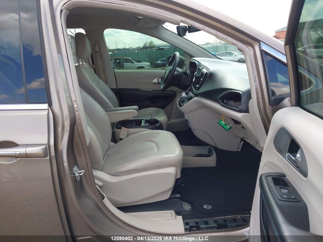 2C4RC1L77JR126862 Chrysler Pacifica
