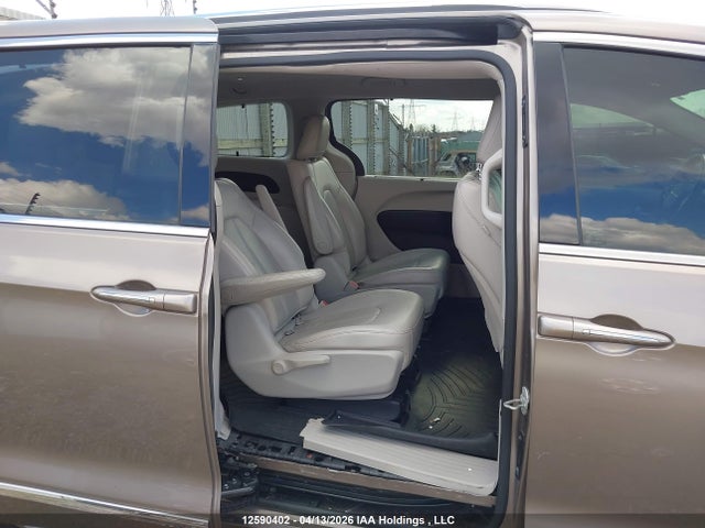 2C4RC1L77JR126862 Chrysler Pacifica