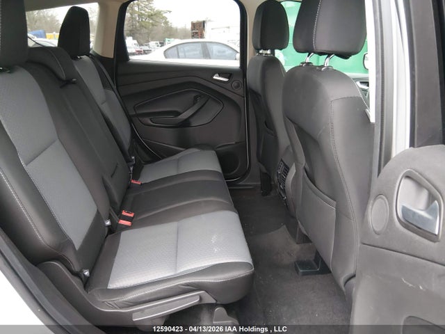 12590423 :رقم المزاد ، 1FMCU0G91HUA69964 vin ، 2017 Ford Escape Se مزاد بيع