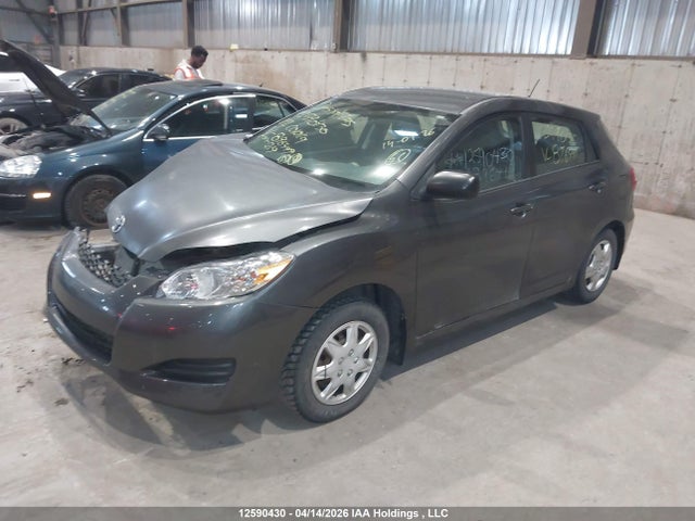 12590430 :رقم المزاد ، 2T1KU4EE4CC896449 vin ، 2012 Toyota Matrix مزاد بيع