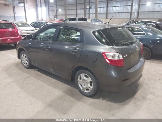 12590430 :رقم المزاد ، 2T1KU4EE4CC896449 vin ، 2012 Toyota Matrix مزاد بيع