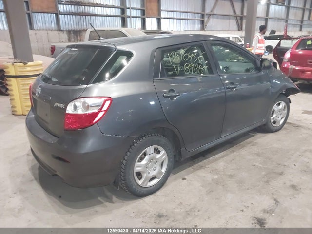 12590430 :رقم المزاد ، 2T1KU4EE4CC896449 vin ، 2012 Toyota Matrix مزاد بيع