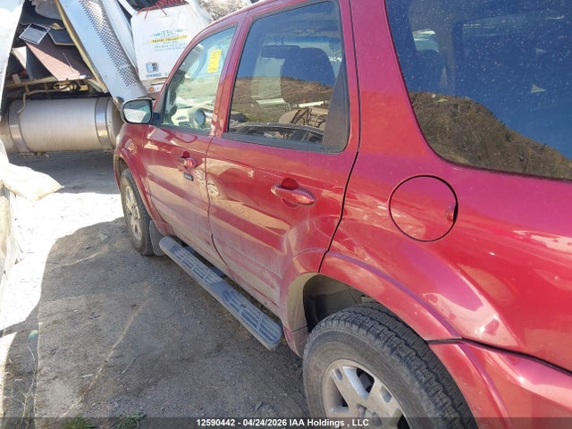 12590442 :رقم المزاد ، 1FMYU94137KA27122 vin ، 2007 Ford Escape Limited مزاد بيع