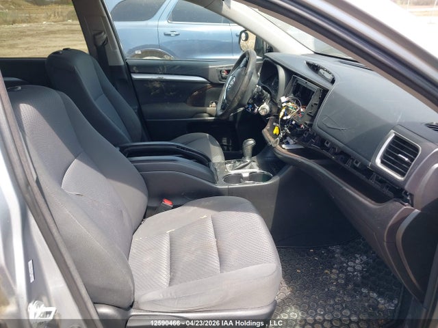 5TDZKRFH5GS157324 Toyota Highlander Le/le Plus