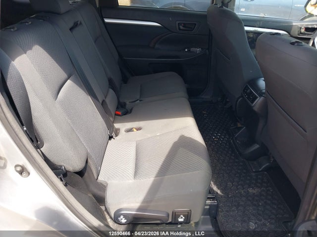 5TDZKRFH5GS157324 Toyota Highlander Le/le Plus