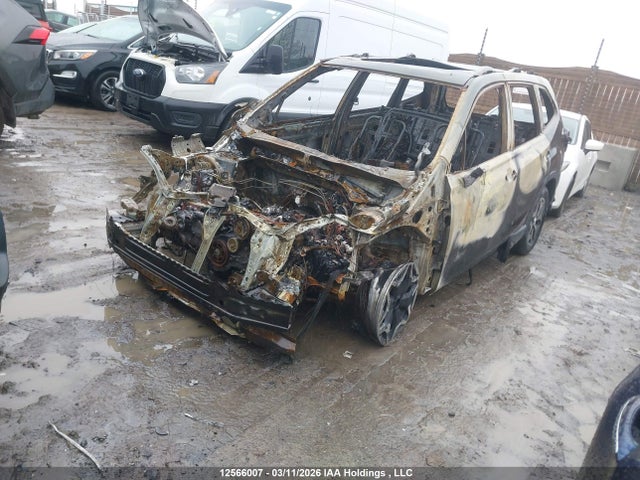12566007 :رقم المزاد ، JF2SKEEC1PH476077 vin ، 2023 Subaru Forester Premium مزاد بيع