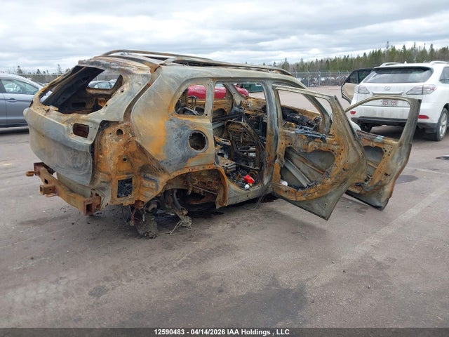 1C4PJMBS2FW778551 Jeep Cherokee Trailhawk
