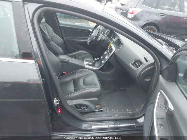 Продаж на аукціоні авто 2017 Volvo V60 T6 Drive-e Premier, vin: YV149MSK7H1347192, номер лоту: 12590487