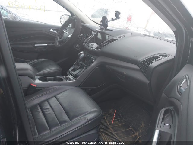 1FMCU9GX7GUB77667 Ford ESCAPE SE