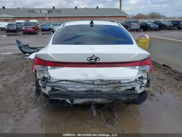 12590519 :رقم المزاد ، KMHLM4AG1NU350849 vin ، 2022 Hyundai Elantra Preferred Ivt مزاد بيع
