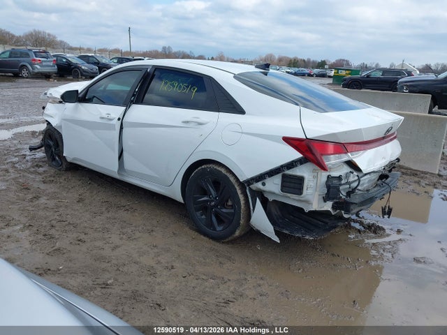 12590519 :رقم المزاد ، KMHLM4AG1NU350849 vin ، 2022 Hyundai Elantra Preferred Ivt مزاد بيع