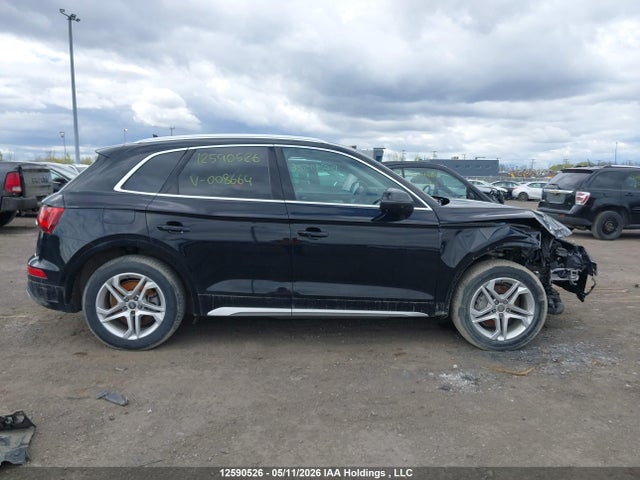 WA1AAAFYXM2008664 Audi Q5 45 Komfort