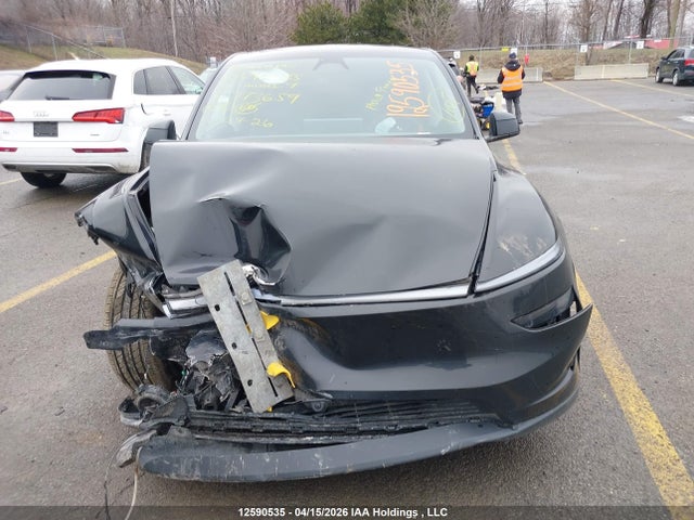 12590535 :رقم المزاد ، XP7YGDEE9TB773659 vin ، 2026 Tesla Model Y Long Range Launch Series/premium All-wheel Drive مزاد بيع