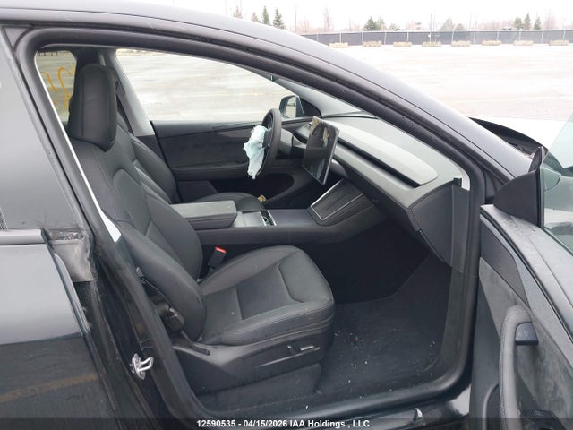 12590535 :رقم المزاد ، XP7YGDEE9TB773659 vin ، 2026 Tesla Model Y Long Range Launch Series/premium All-wheel Drive مزاد بيع