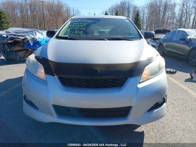 12590543 :رقم المزاد ، 2T1KU4EE8AC340268 vin ، 2010 Toyota Matrix مزاد بيع