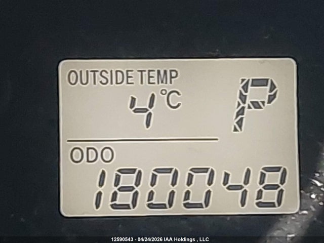 12590543 :رقم المزاد ، 2T1KU4EE8AC340268 vin ، 2010 Toyota Matrix مزاد بيع