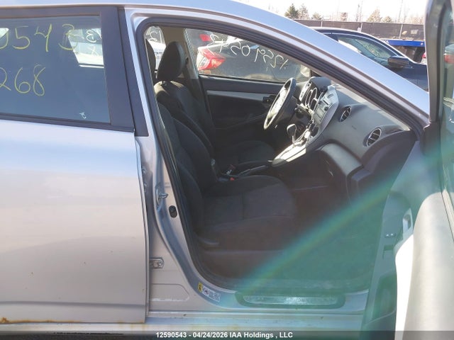 12590543 :رقم المزاد ، 2T1KU4EE8AC340268 vin ، 2010 Toyota Matrix مزاد بيع