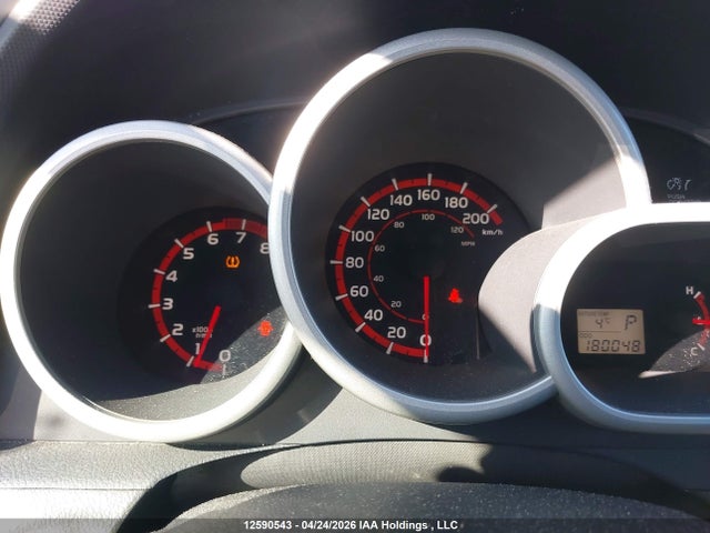 12590543 :رقم المزاد ، 2T1KU4EE8AC340268 vin ، 2010 Toyota Matrix مزاد بيع