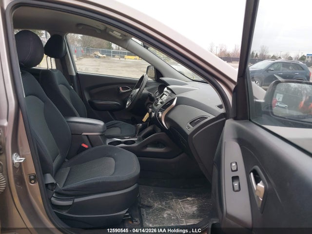 12590545 :رقم المزاد ، KM8JT3AC0BU194185 vin ، 2011 Hyundai Tucson Gl/gls مزاد بيع