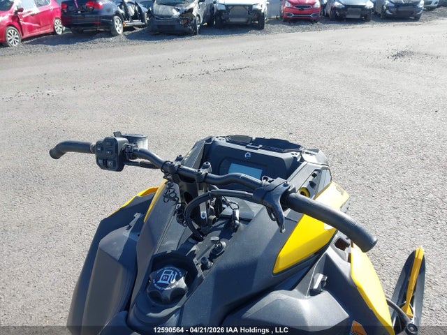 2BPSDTRA7RV000002 Skidoo Skidoo.