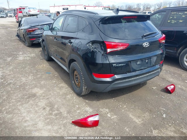 KM8J33A48JU693758 Hyundai Tucson Limited/sport And Eco/se