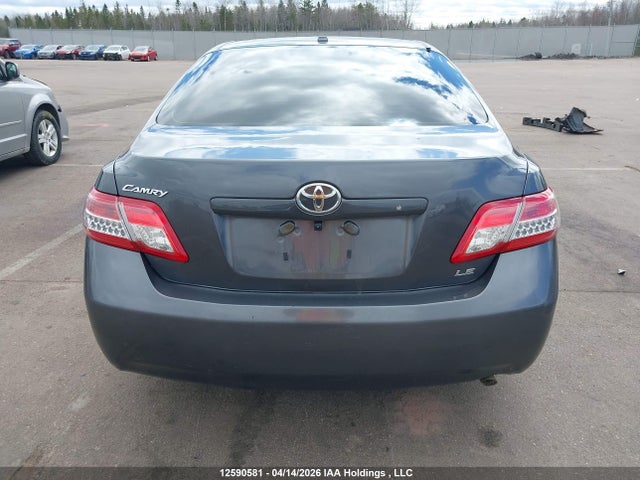 2010 Toyota Camry Se/le/xle მანქანა იყიდება აუქციონზე, vin: 4T1BF3EK0AU061518, აუქციონის ნომერი: 12590581