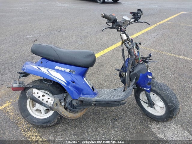 12590597 :رقم المزاد ، VG54RWN052A108744 vin ، 2002 Yamaha Cw50 مزاد بيع