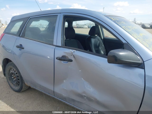 12590600 :رقم المزاد ، 2T1KR32E74C782639 vin ، 2004 Toyota Matrix Xr مزاد بيع