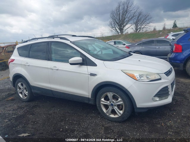 1FMCU0GX9EUE03023 Ford ESCAPE SE