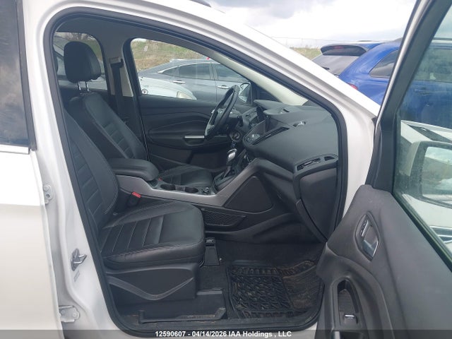 1FMCU0GX9EUE03023 Ford ESCAPE SE