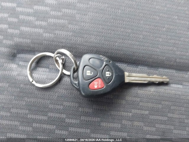 12590621 :رقم المزاد ، JTDBT9K33A1368602 vin ، 2010 Toyota Yaris مزاد بيع
