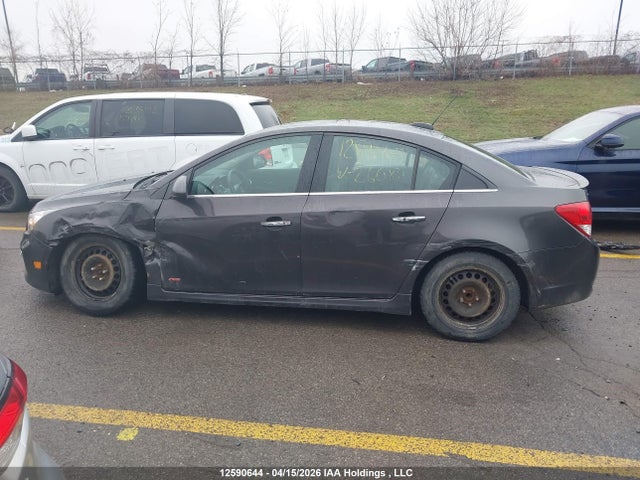 1G1PE5SB8F7260831 Chevrolet Cruze 2lt