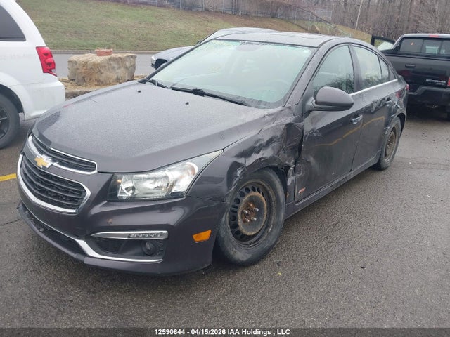 1G1PE5SB8F7260831 Chevrolet Cruze 2lt