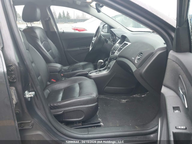 1G1PE5SB8F7260831 Chevrolet Cruze 2lt