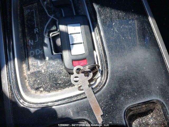 12590661 :رقم المزاد ، JA4AZ2A37LZ614889 vin ، 2020 Mitsubishi Outlander Es/ex/ex-l مزاد بيع